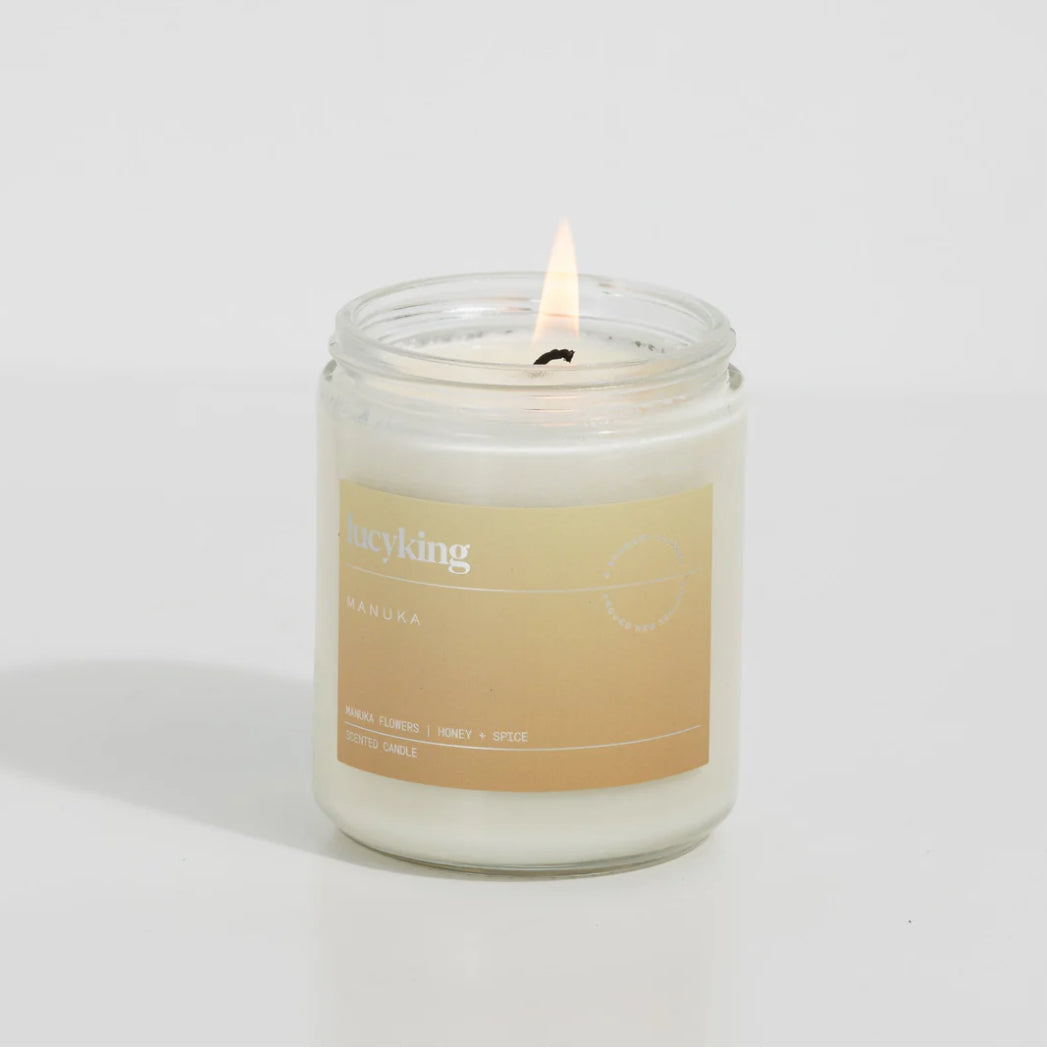 LUCY KING - Medium Candle (Manuka)